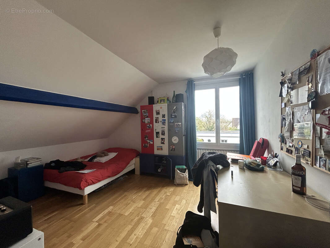 Maison à SAINT-JULIEN-LES-VILLAS