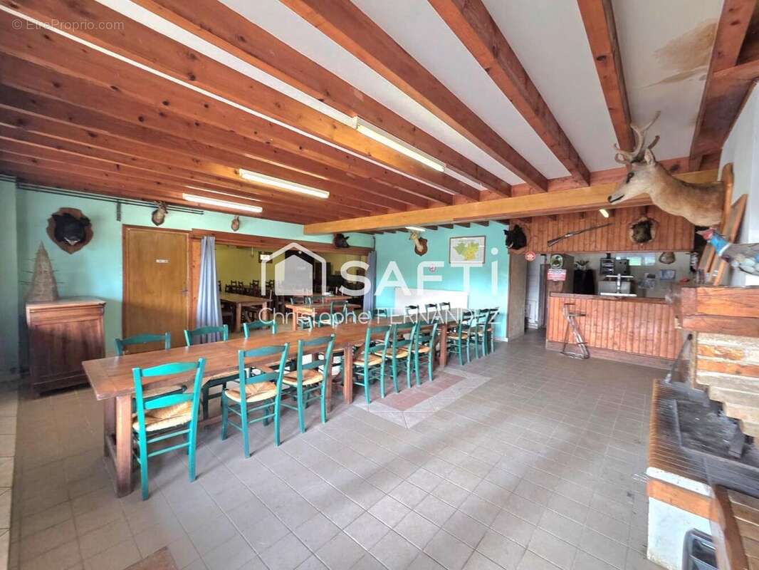 Maison 304 m² à Montendre  - photo 2