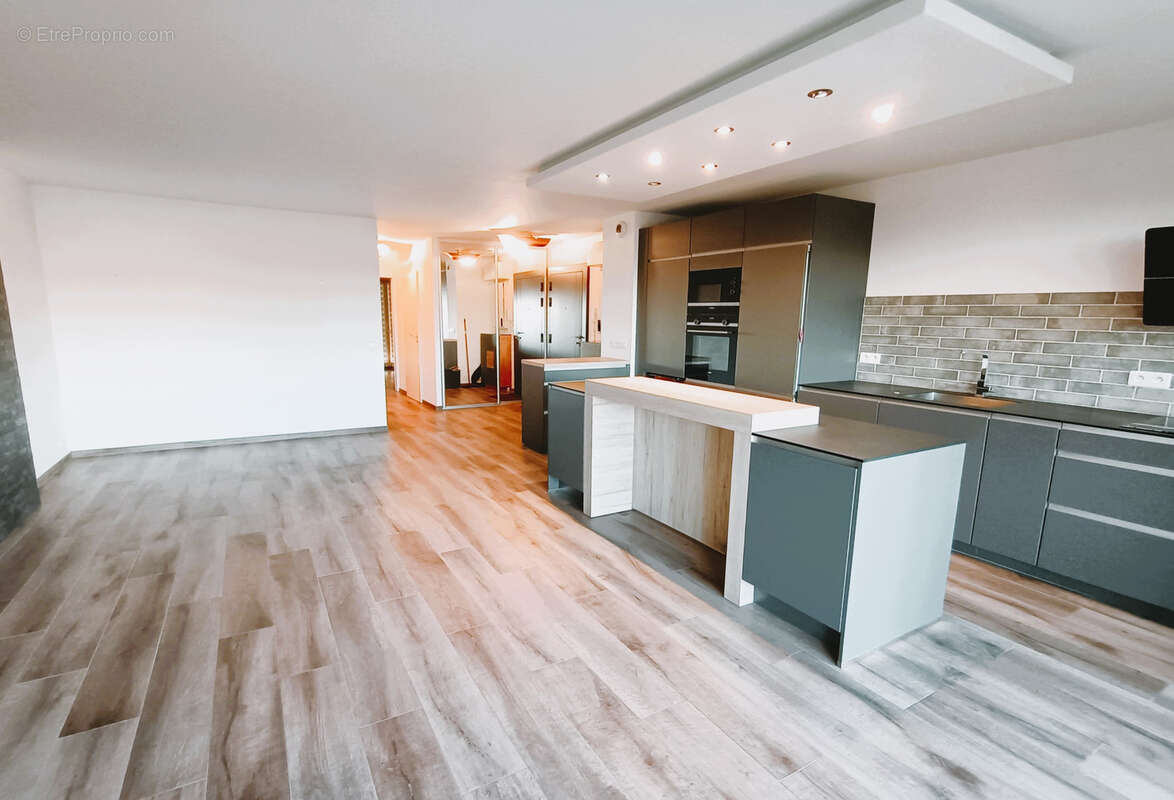 Appartement à FREJUS