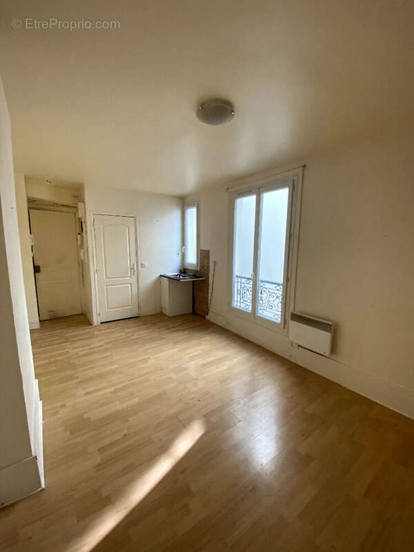 Appartement à PARIS-10E