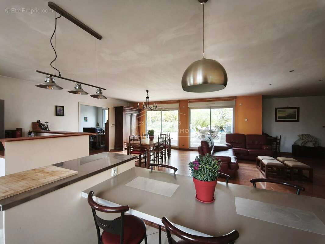 Maison à PONTCHATEAU