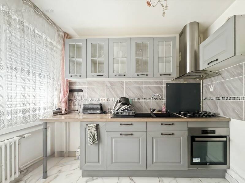 Appartement à CHENOVE