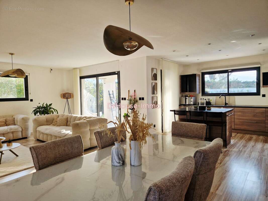 Maison à ROMANS-SUR-ISERE