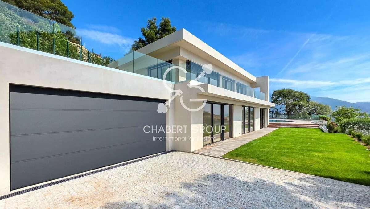 Maison à ROQUEBRUNE-CAP-MARTIN