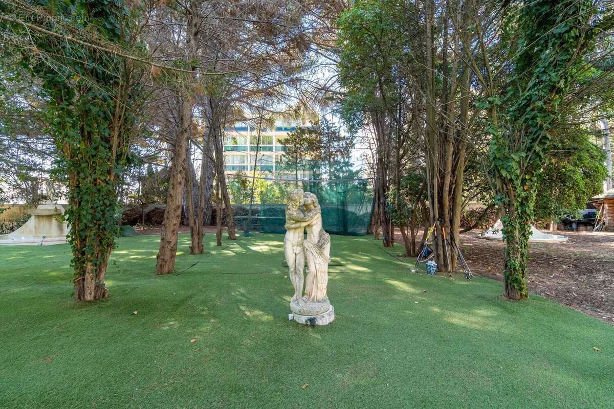 Cannes - propriete historique d'exception - a pied des plages - photo 15
