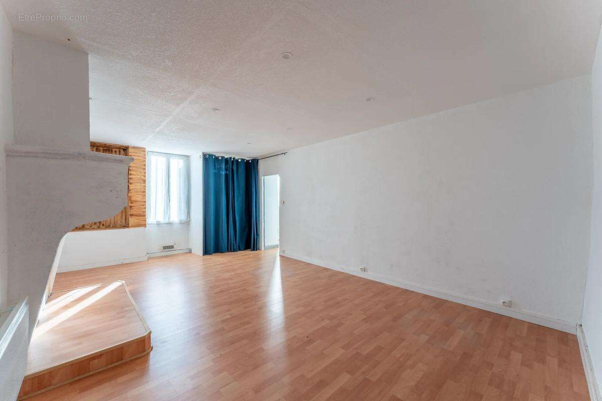 Maison à SAUVETERRE-DE-GUYENNE