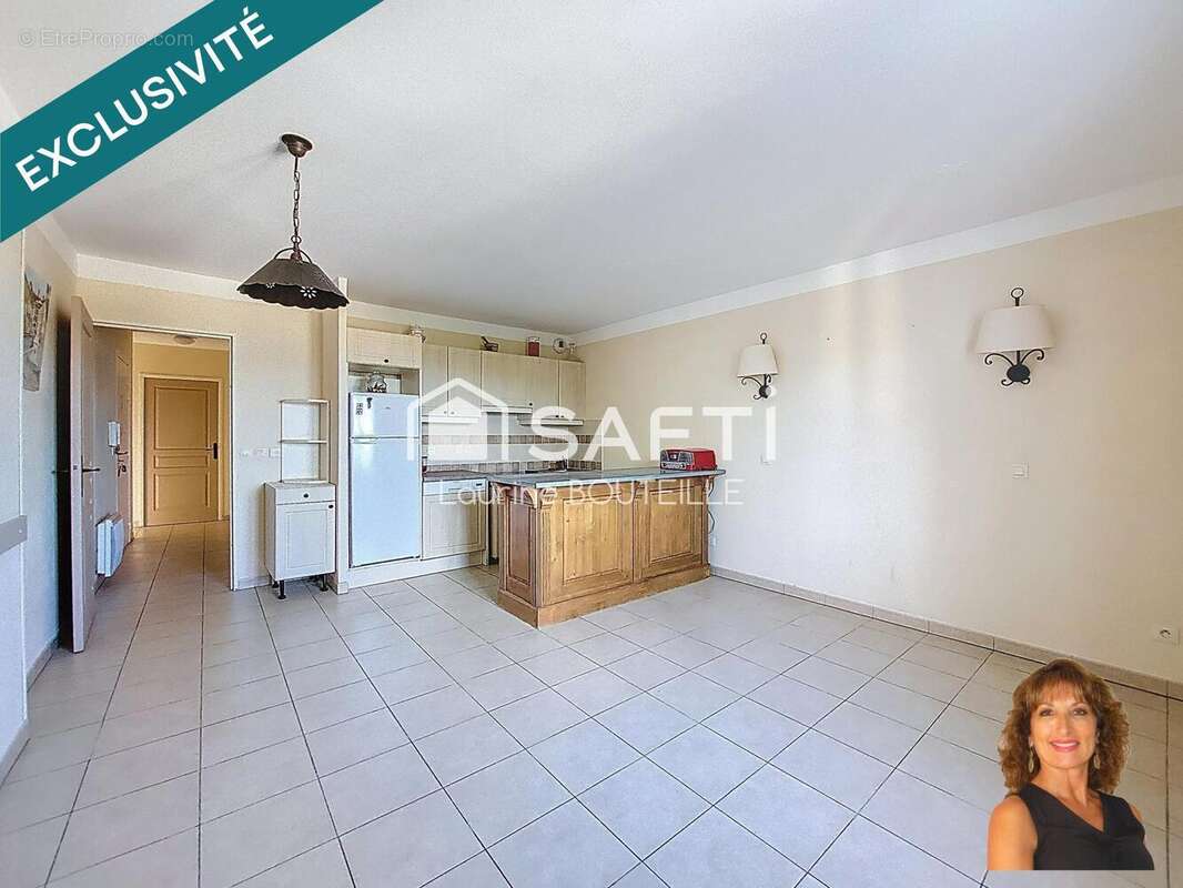 Photo 2 - Appartement à MALLEMORT