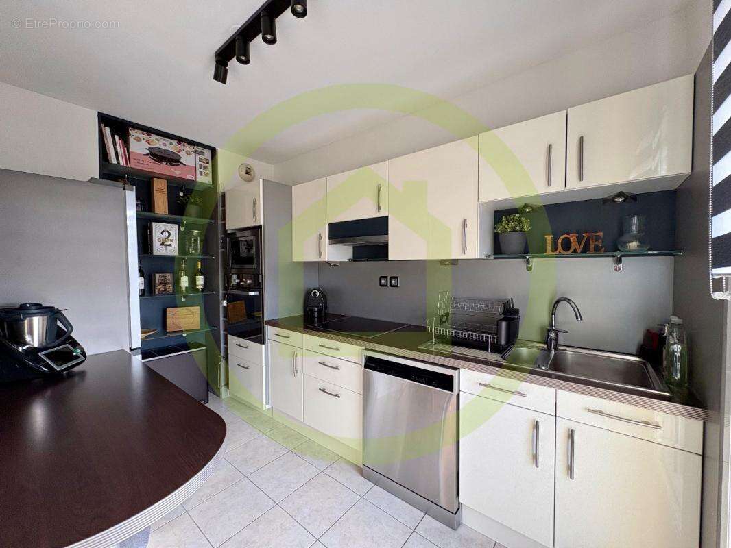 Appartement à MARSEILLE-13E