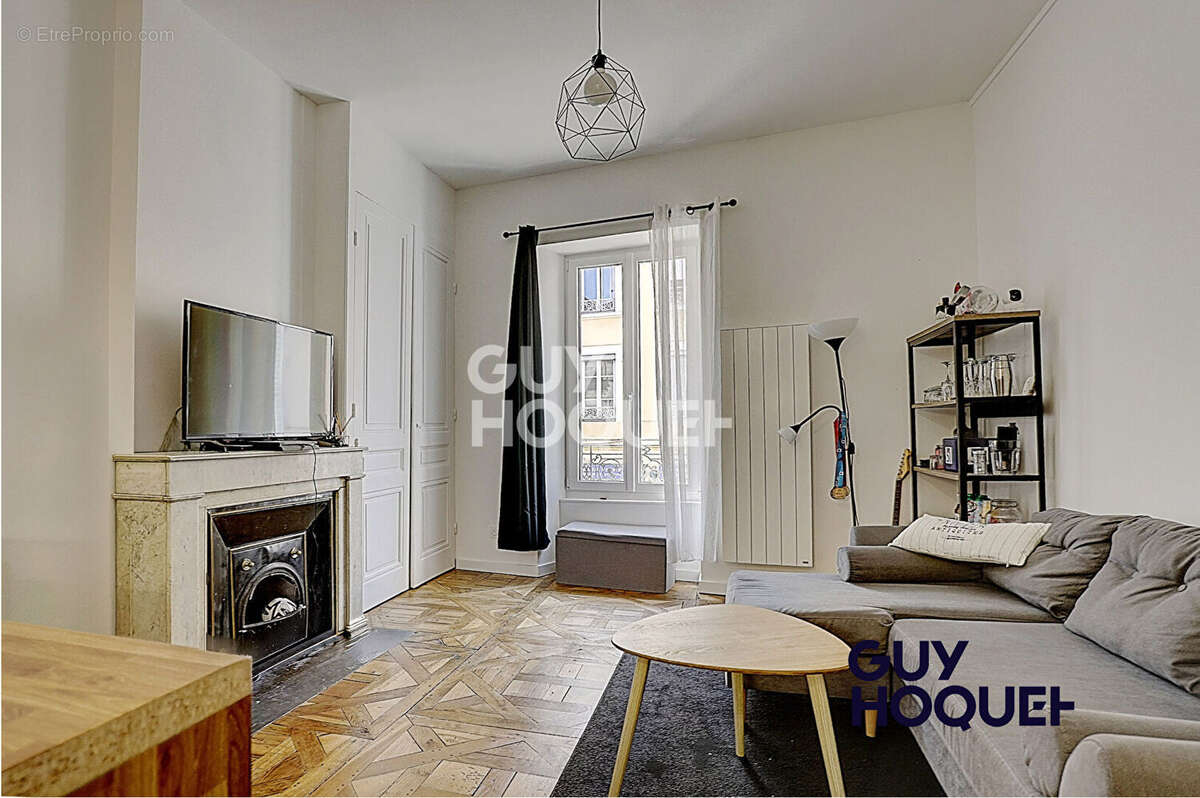 A vendre - Appartement Lyon 7 -  2 pièces - Rénové - photo 2