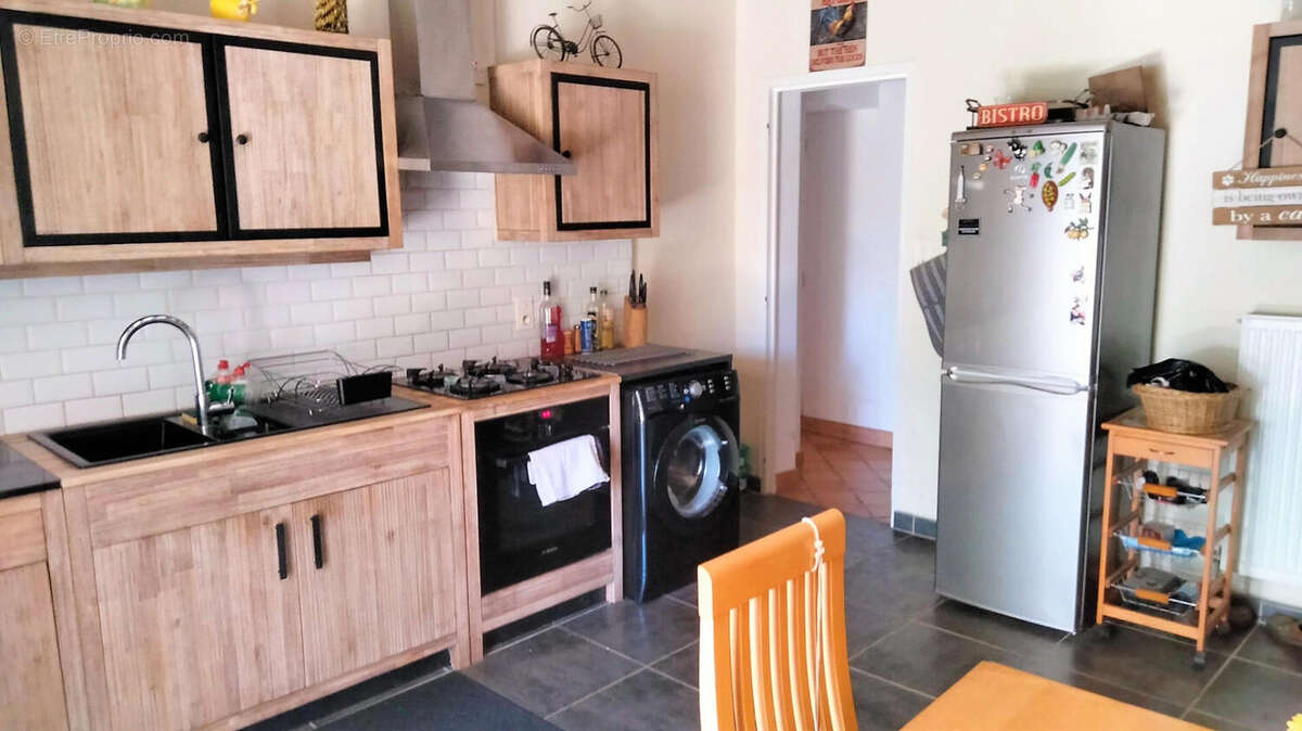 CUISINE - Maison à ROUMAZIERES-LOUBERT