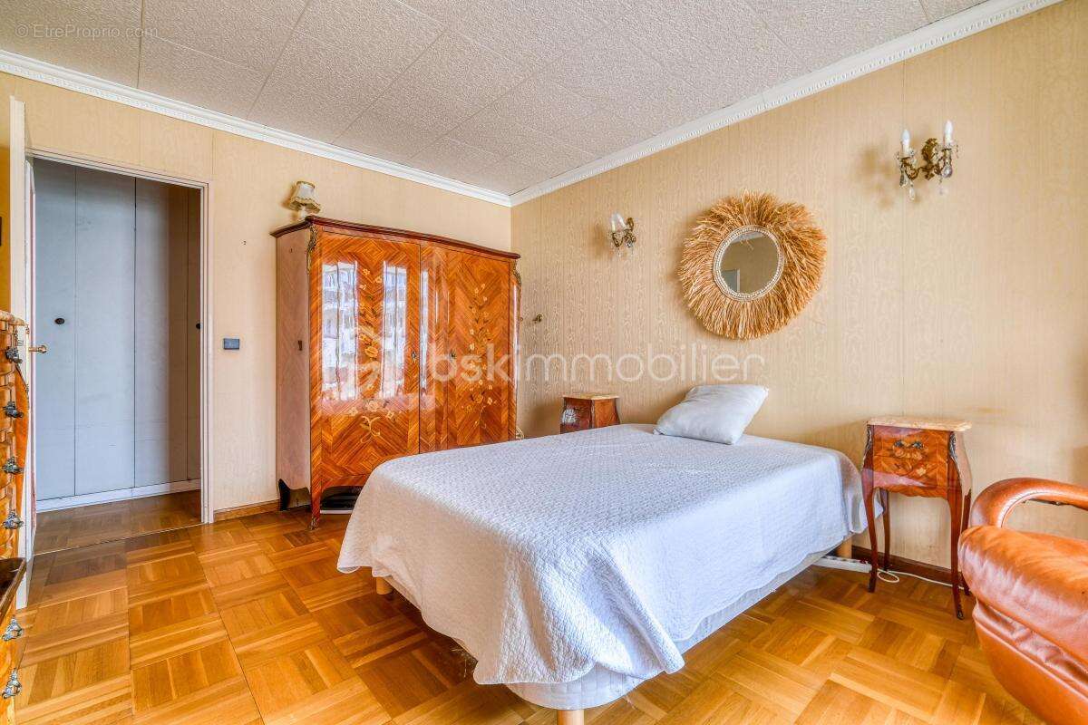 Appartement à CHAMPS-SUR-MARNE