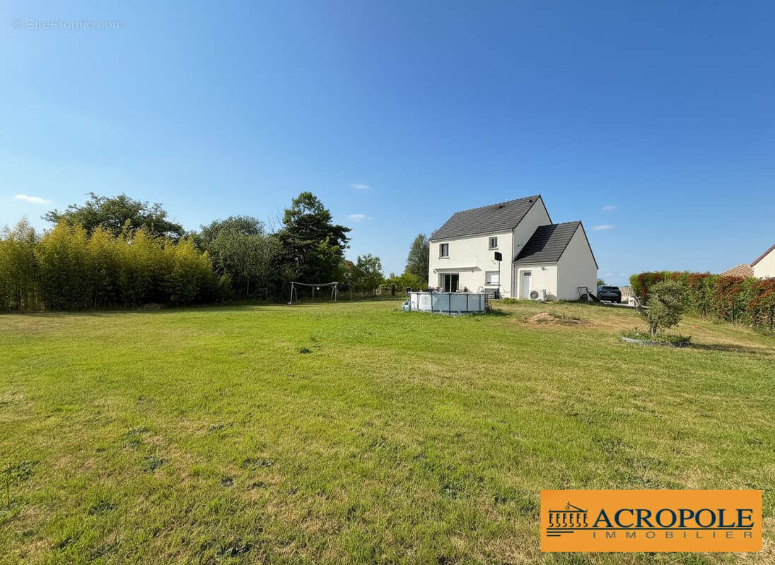 Maison 125 m² à Dampierre-En-Burly  - photo 2