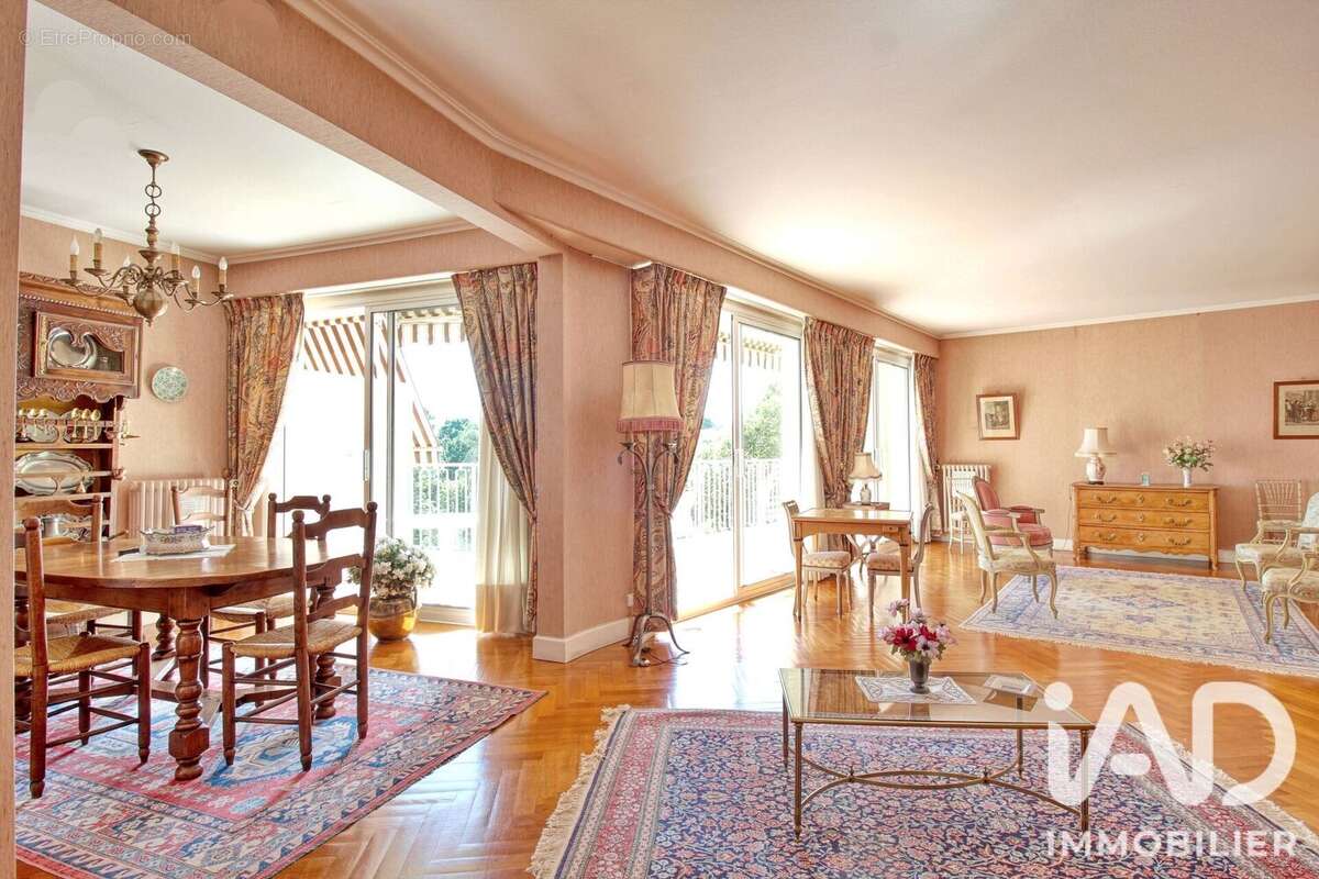 Photo 5 - Appartement à AVRILLE