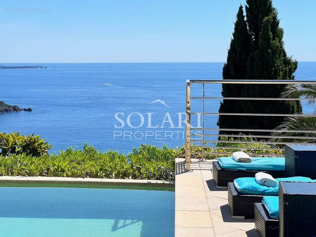 Maison à THEOULE-SUR-MER