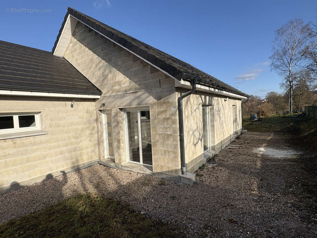 Maison à FONTAINE-LES-LUXEUIL