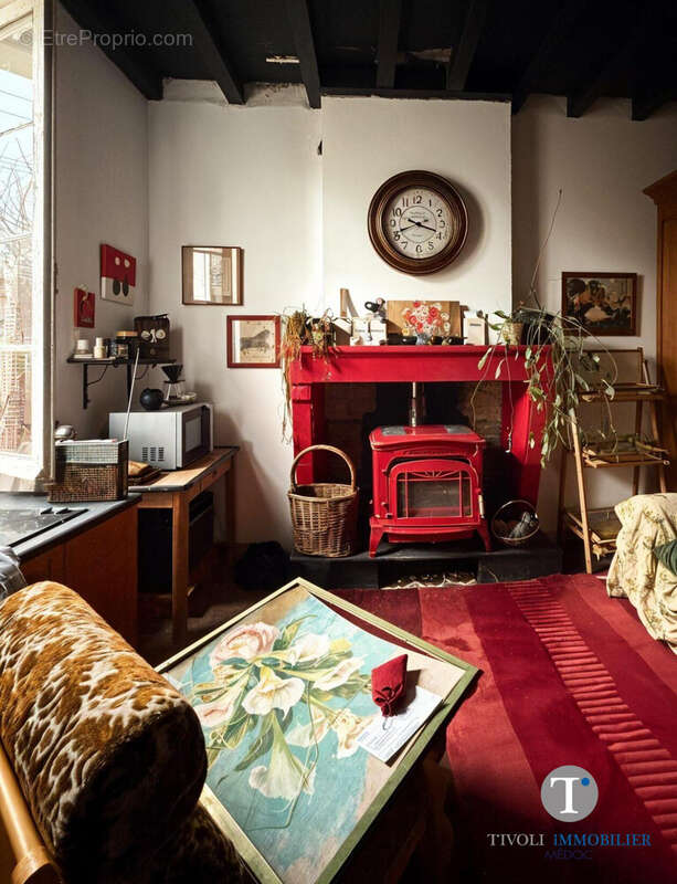 Maison à SAINT-SEURIN-DE-CADOURNE