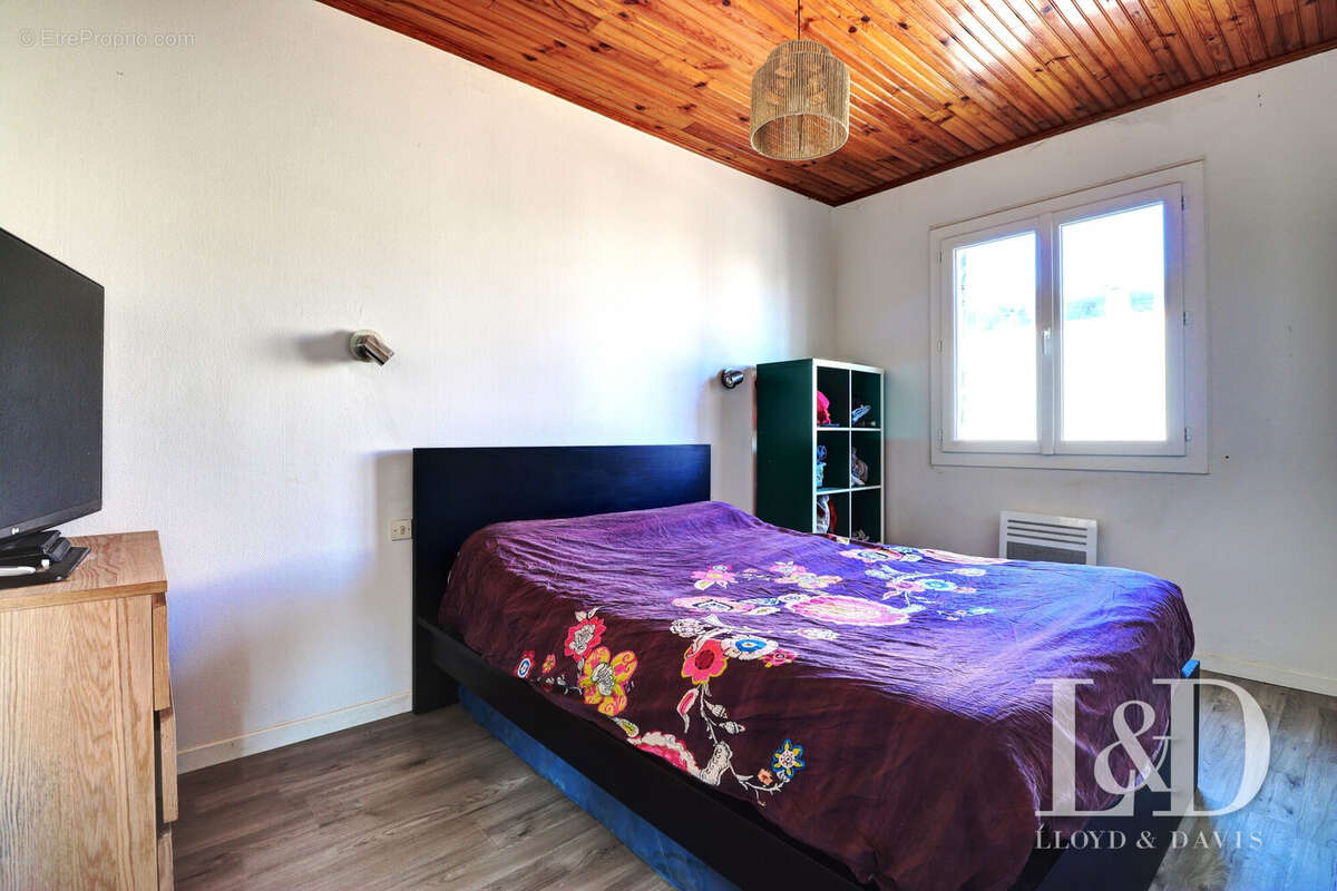 Maison à GARRIGUES-SAINTE-EULALIE