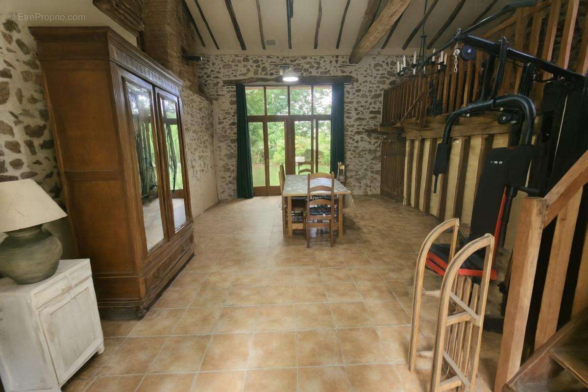 Maison à SAULGOND