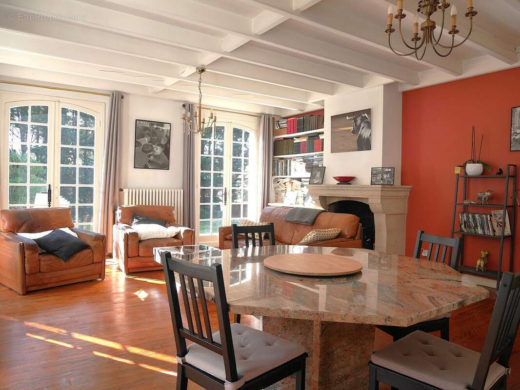  Maison à vendre | Aire sur l&#039;Adour | salon - Maison à AIRE-SUR-L&#039;ADOUR