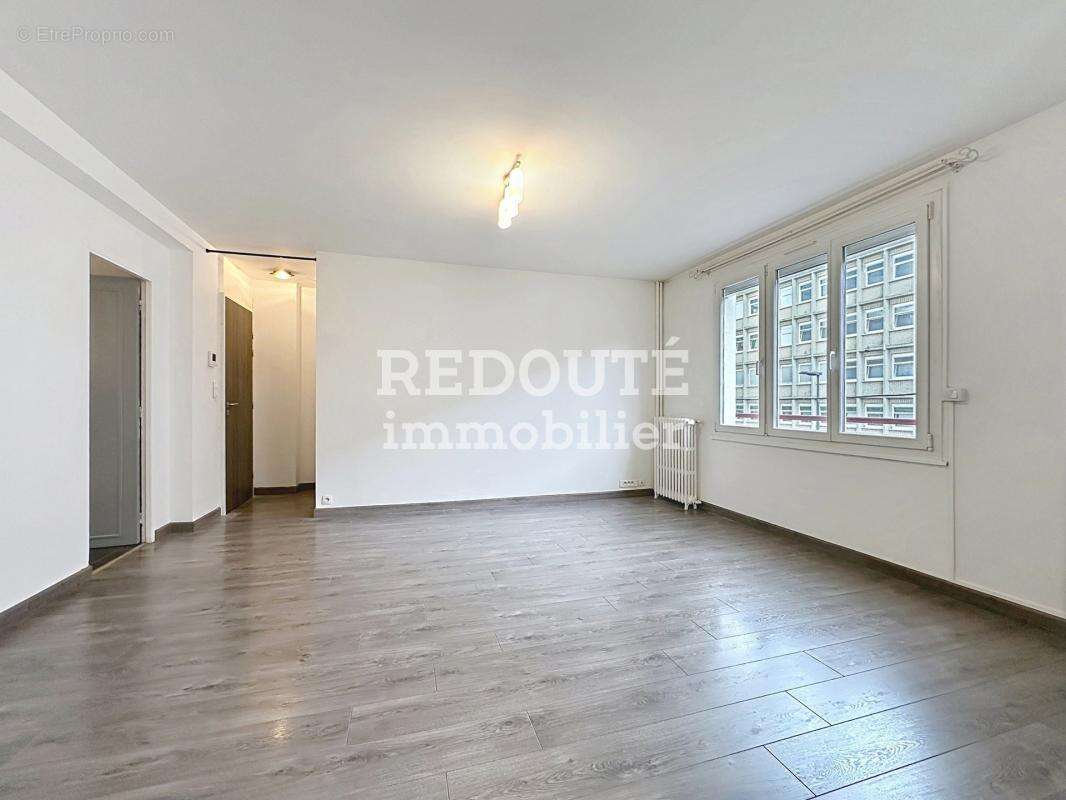 Clemenceau- apt de type 5, 3 chambres avec balcon et garage - photo 4