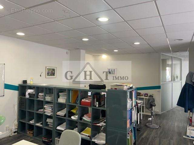 Commerce à VINCENNES