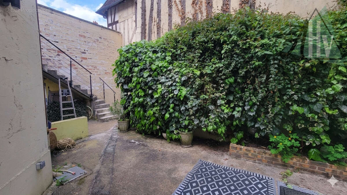 Maison à BRAY-SUR-SEINE