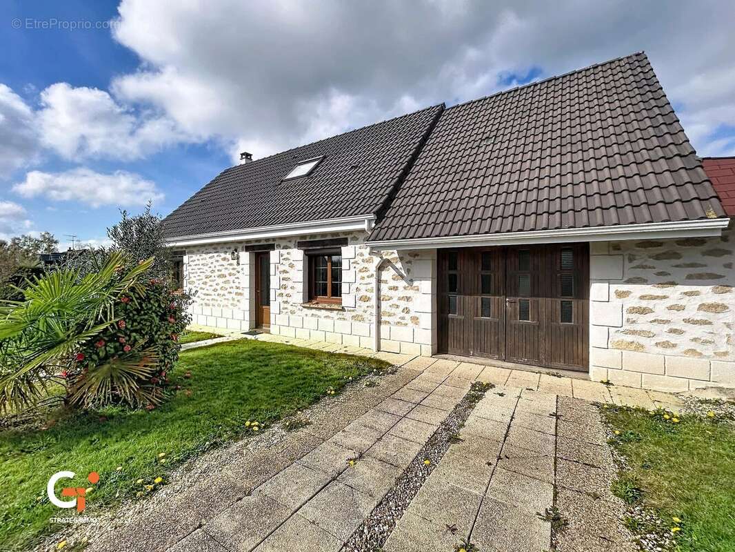 Maison à SAINT-PIERRE-DE-VARENGEVILLE