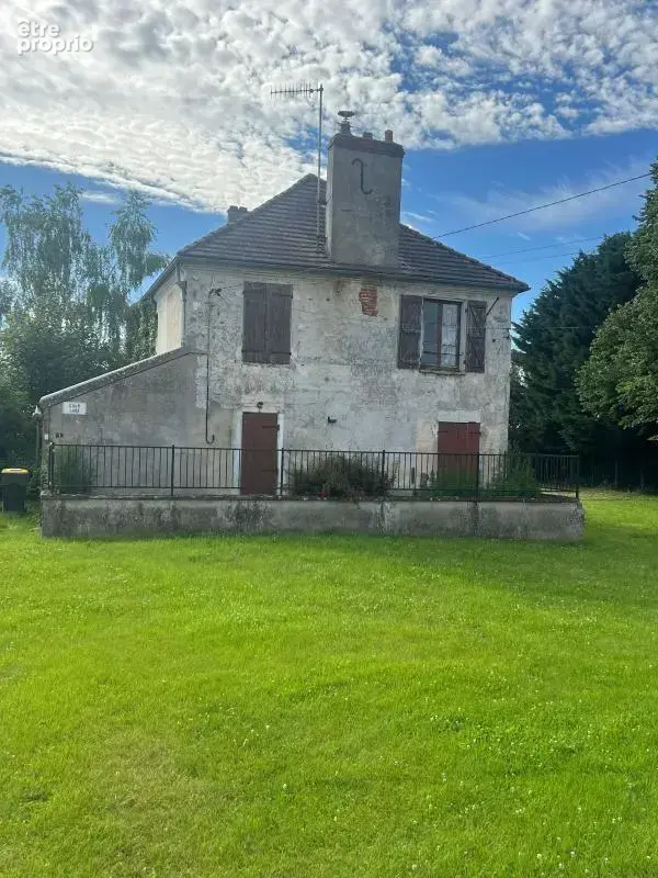 Ensemble immobilier de deux logements à rénover - photo 1