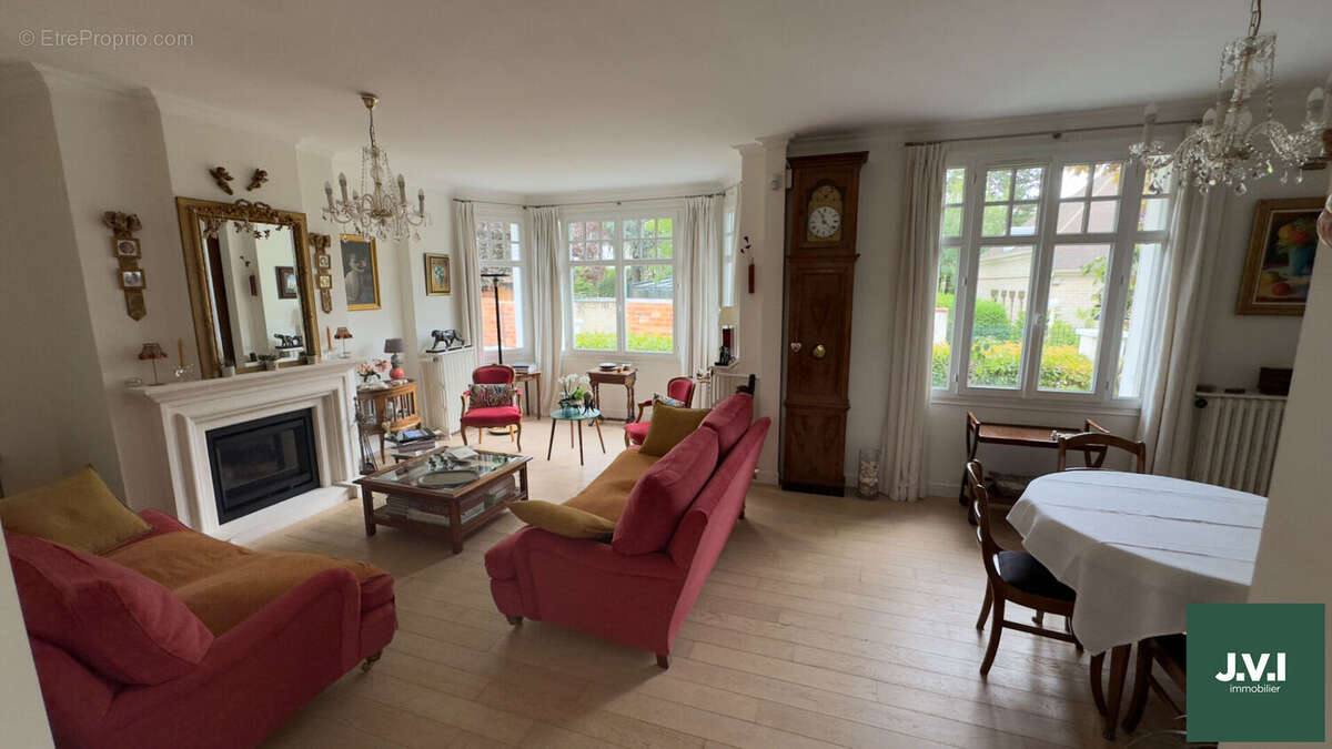 Maison à ENGHIEN-LES-BAINS