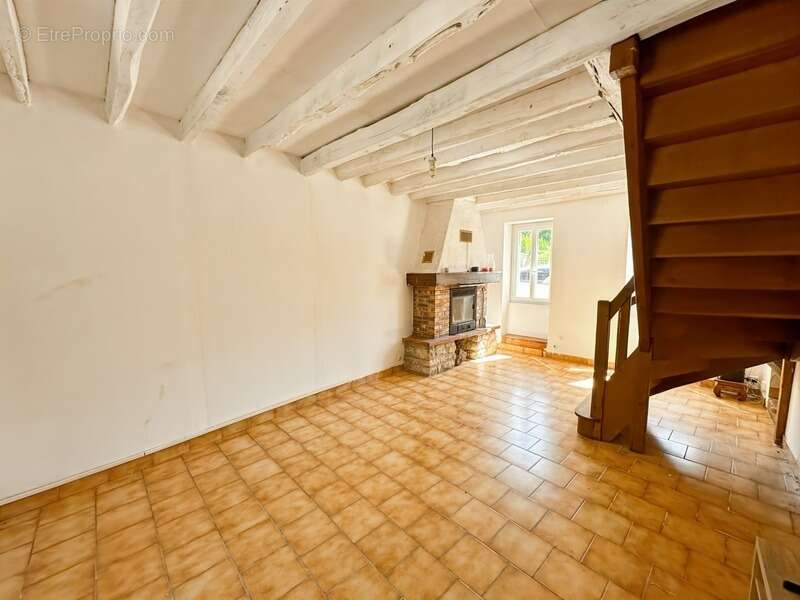 Maison à SOUPPES-SUR-LOING