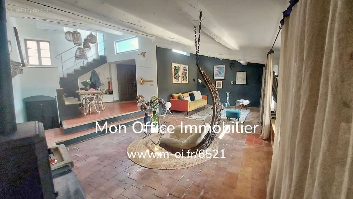 Maison à LOURMARIN