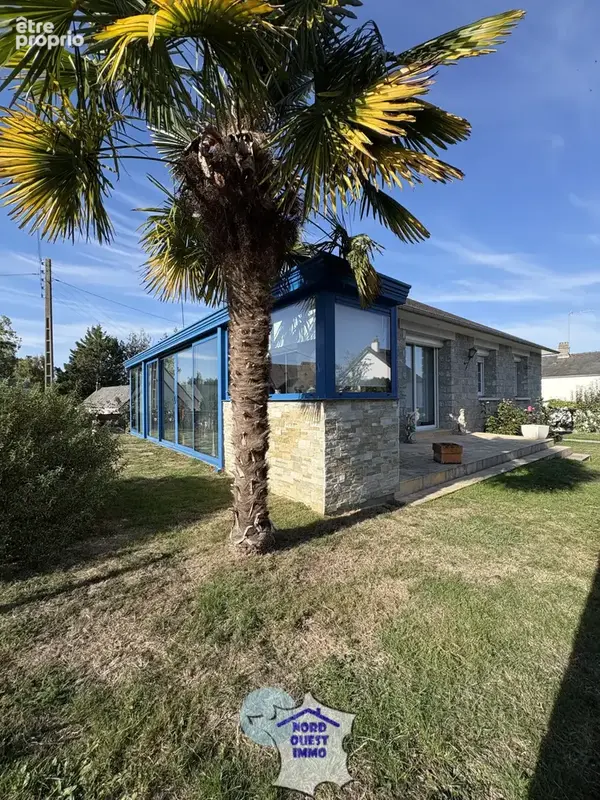 Maison à AMBRIERES-LES-VALLEES