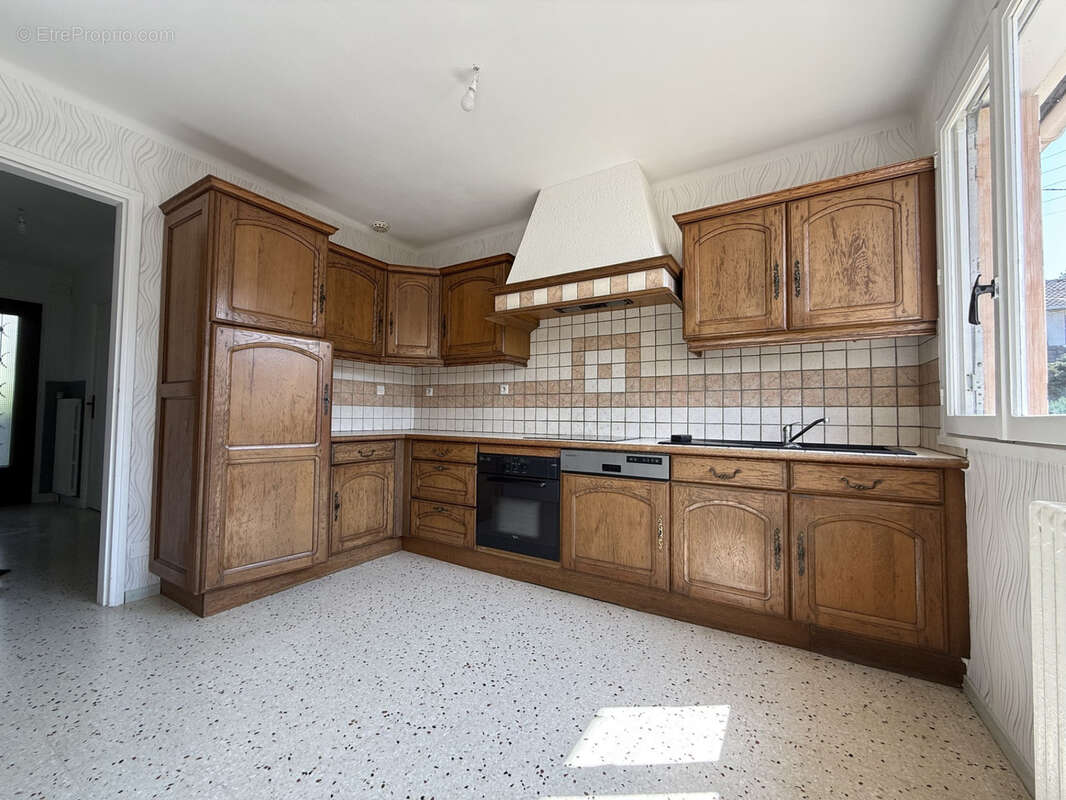 A Vernouillet - Maison de 5 chambres sur sous-sol total - photo 5