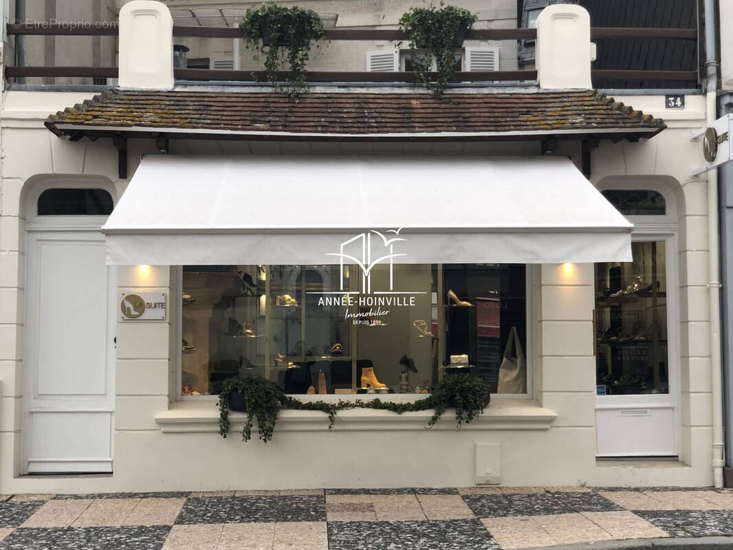 Commerce à DEAUVILLE