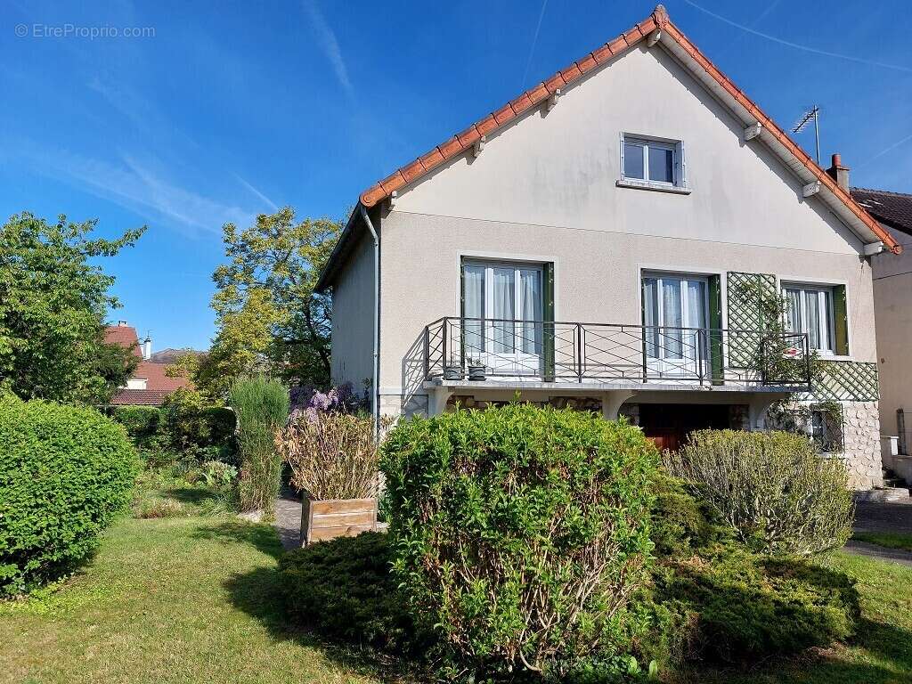 Maison à QUINCY-SOUS-SENART