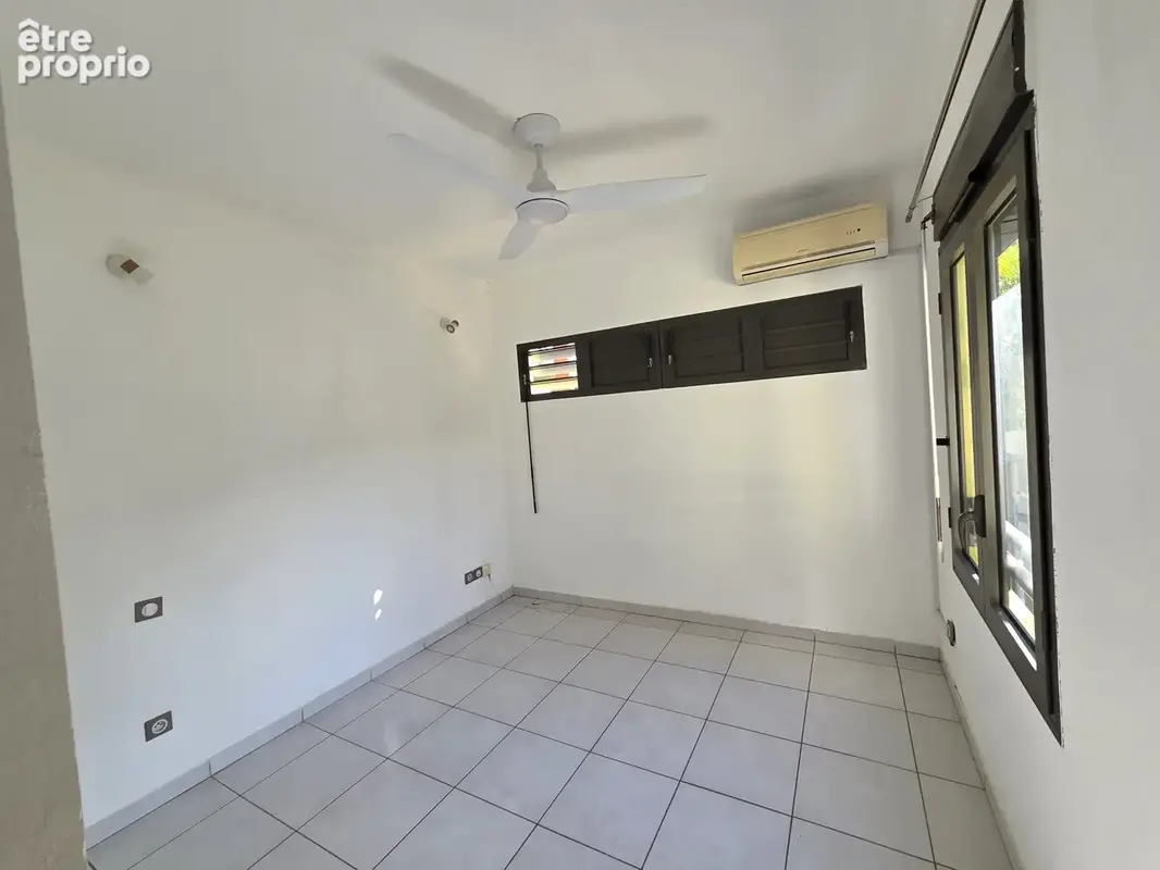 À vendre T3 avec grande terrasse   La Saline-les-Bains - photo 5