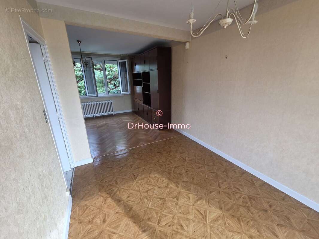 Maison 80 m² à Saint-Parres-Les-Vaudes  - photo 13
