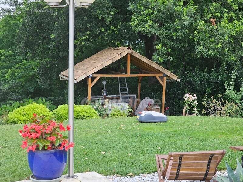 Villa de plain pied - 4 chambres - piscine - terrain de pétanque - garage - cadre naturel privilégié - photo 20