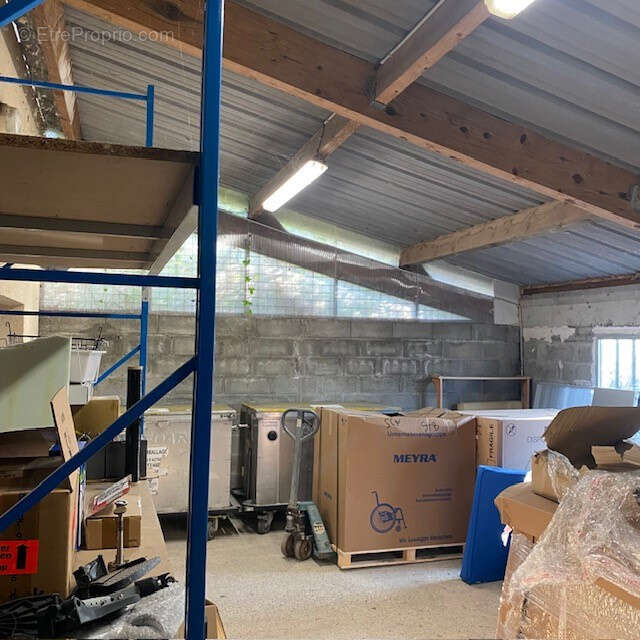 Commerce à SAINT-AUBIN-SUR-GAILLON