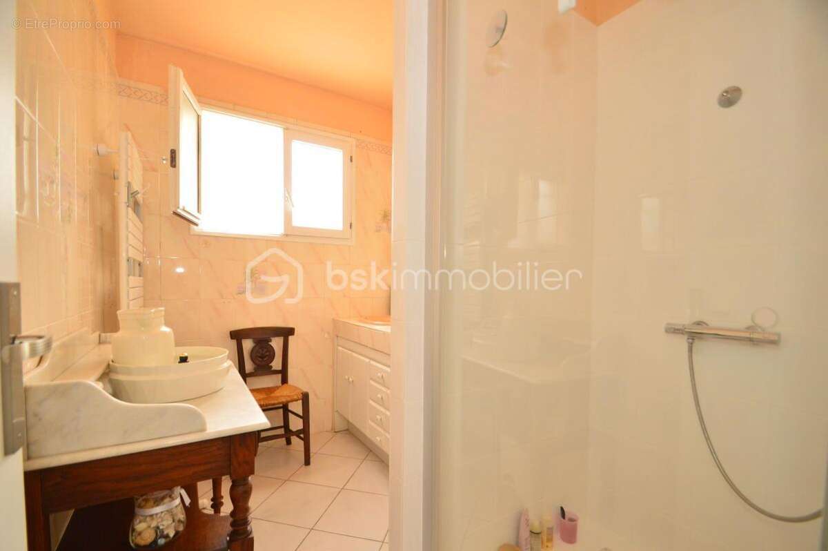 Villa T5 avec jardin, jaccuzi et appartement indépendant à l'étage - photo 9