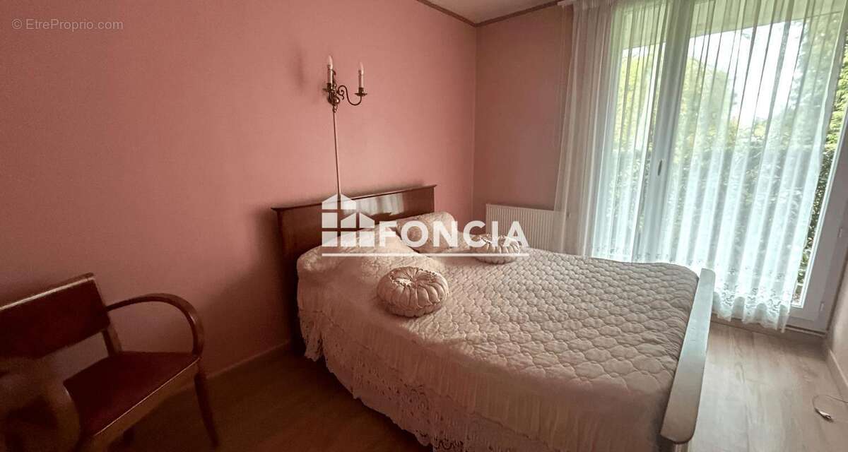 Appartement à LE MESNIL-ESNARD