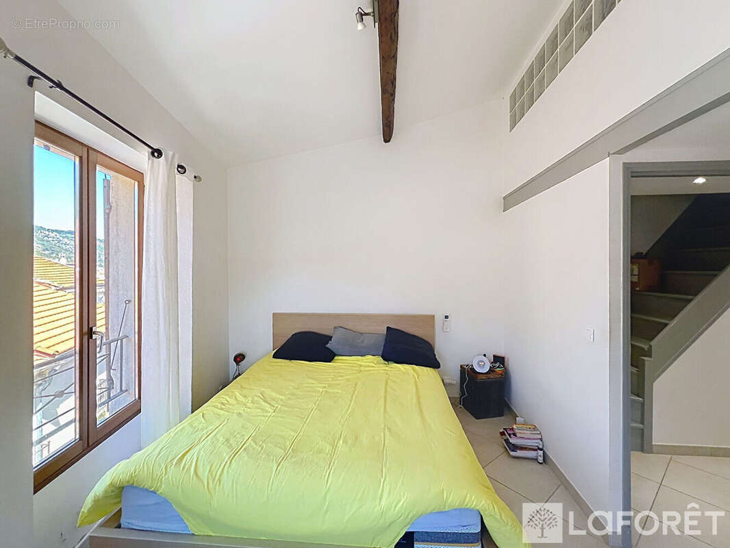 Appartement à LA TURBIE