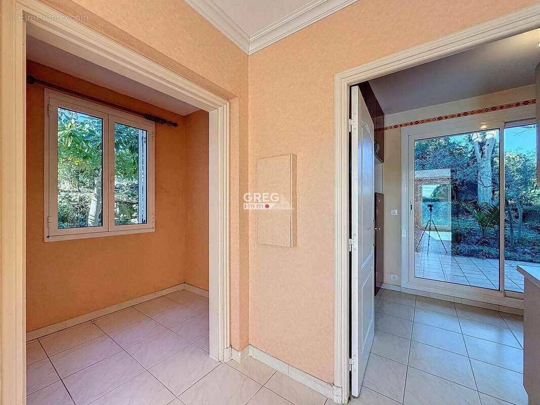 Appartement à VILLENEUVE-LOUBET