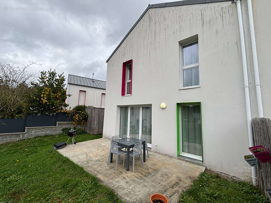 Maison à TREILLIERES