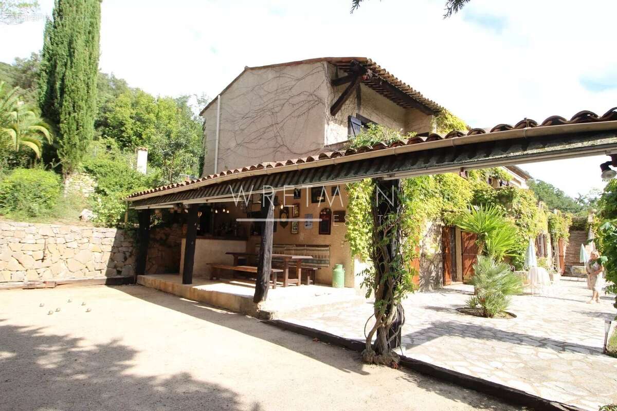 Maison à MONTAUROUX