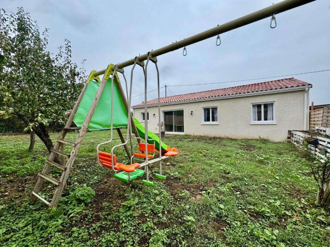 Maison à ROQUECOURBE