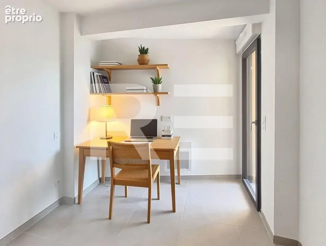 Appartement  neuf T3  Marguerittes   70 m² -1er étage - photo 2