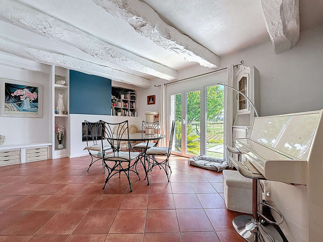 Maison à LA MOTTE
