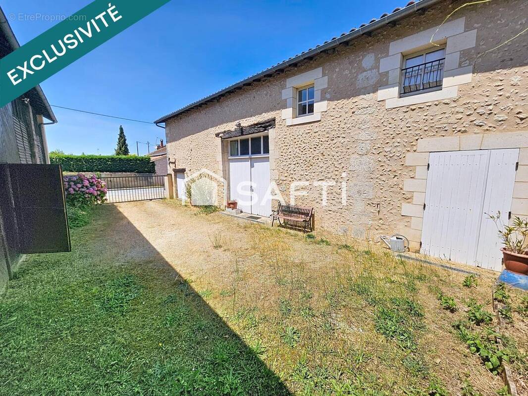 Photo 1 - Maison à SAINT-LEON-SUR-L'ISLE