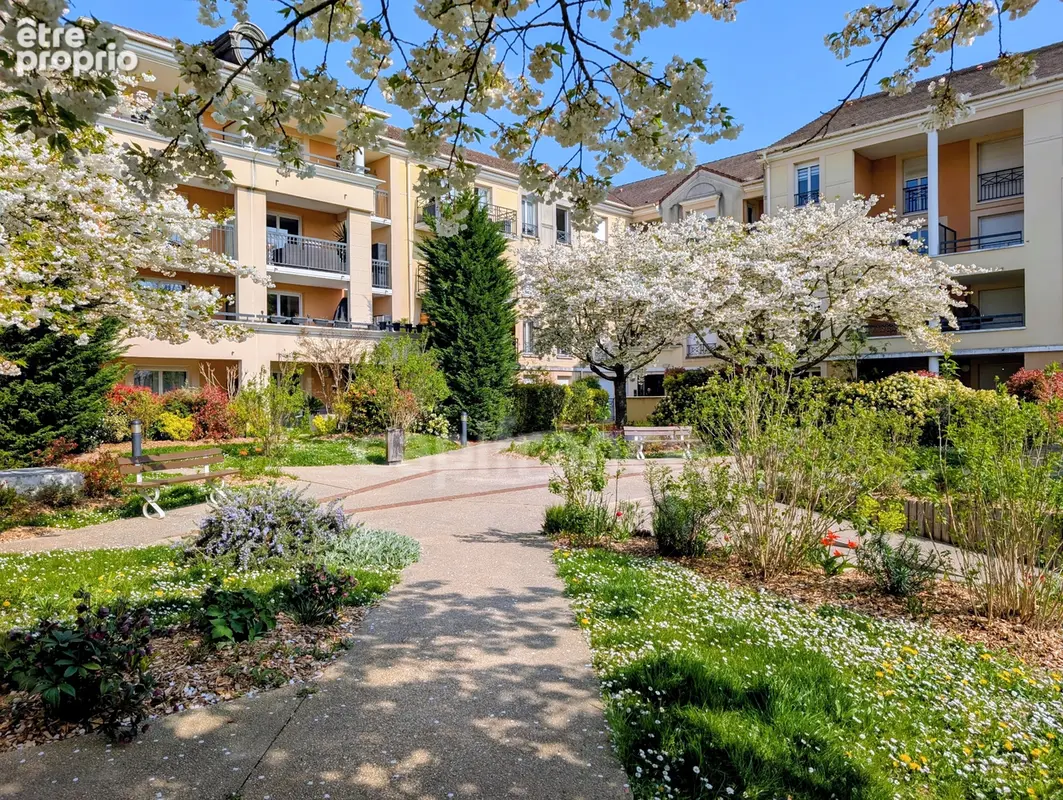 Appartement à CORBEIL-ESSONNES